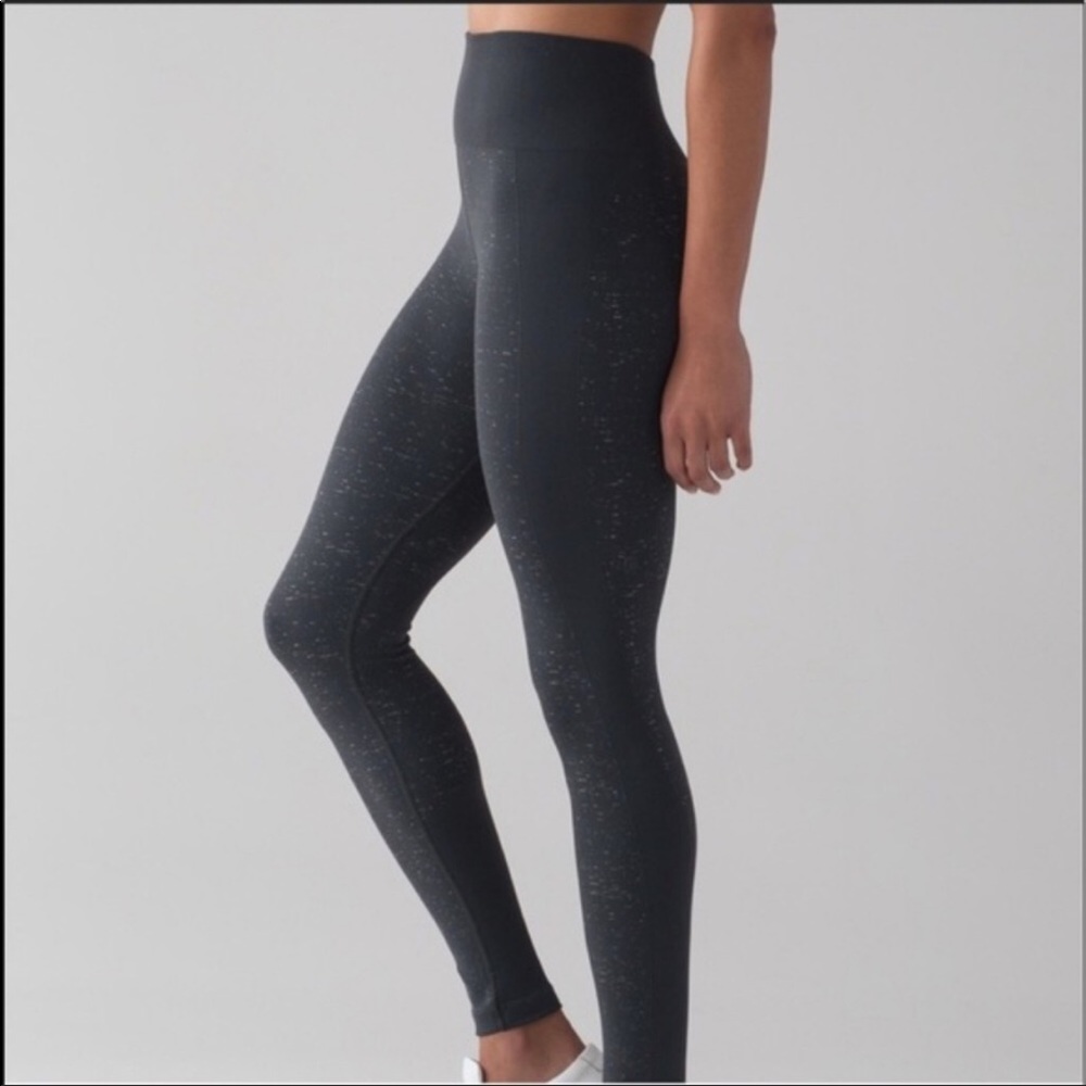 Grey lululemon Free to flow